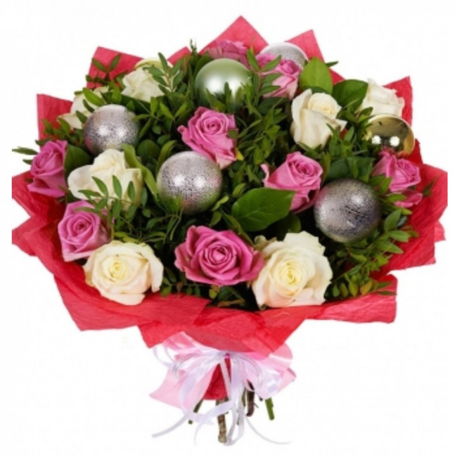 Букет цветов "Новогодний букет из белых и розовых роз" Букет цветов "Новогодний букет из белых и розовых роз"